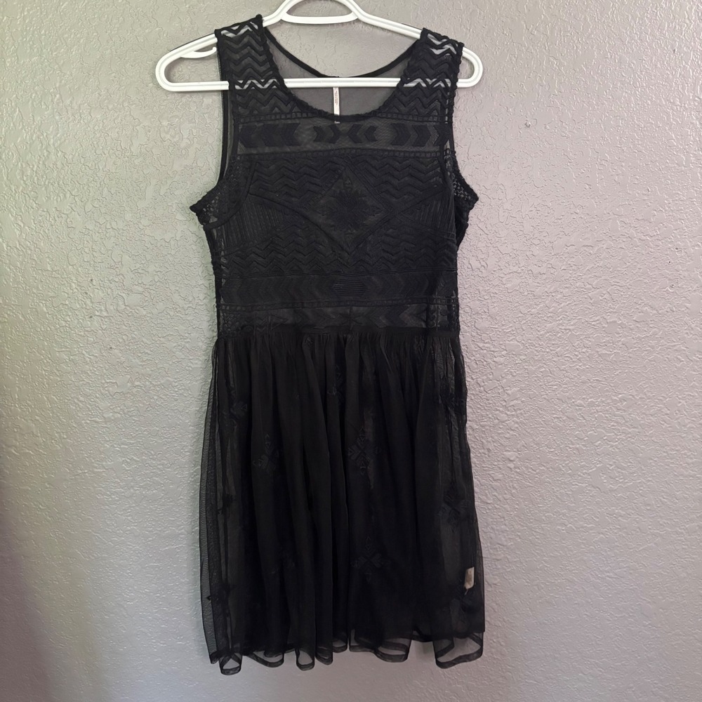 Free People Black Embroidered Mesh Mini Dress Sleeveless XS Chevron Geometric